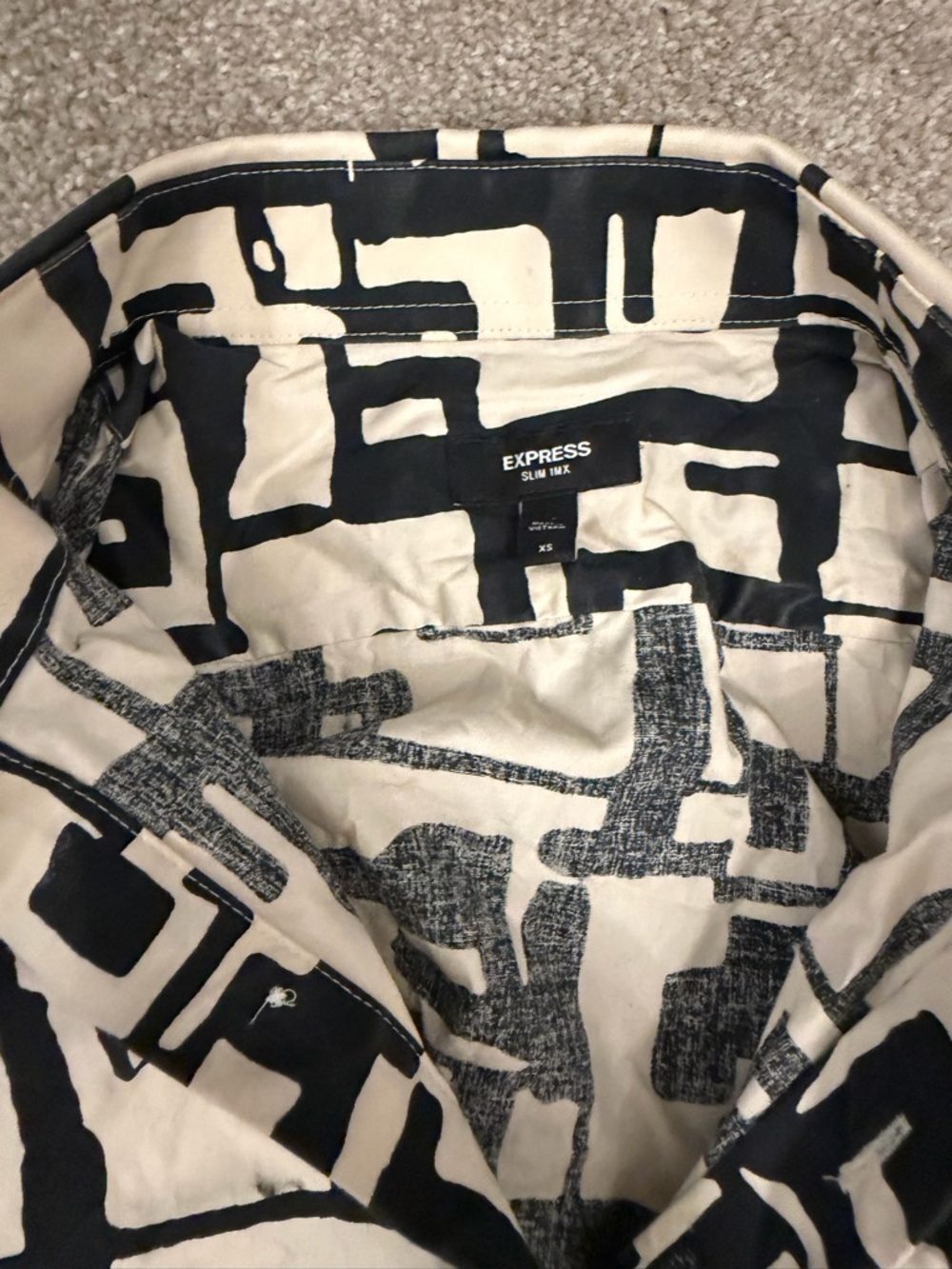 Express Slim Blouse Black and Cream Abstract Geo